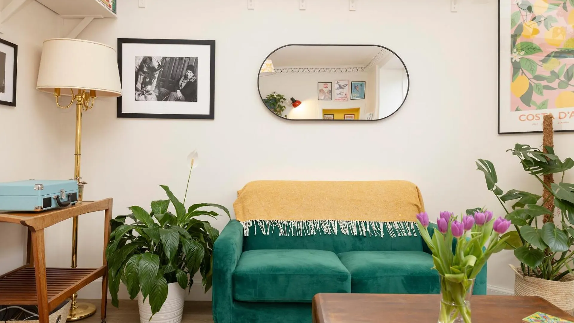 Inspiring 2-Bedroom Edinburgh Apartment