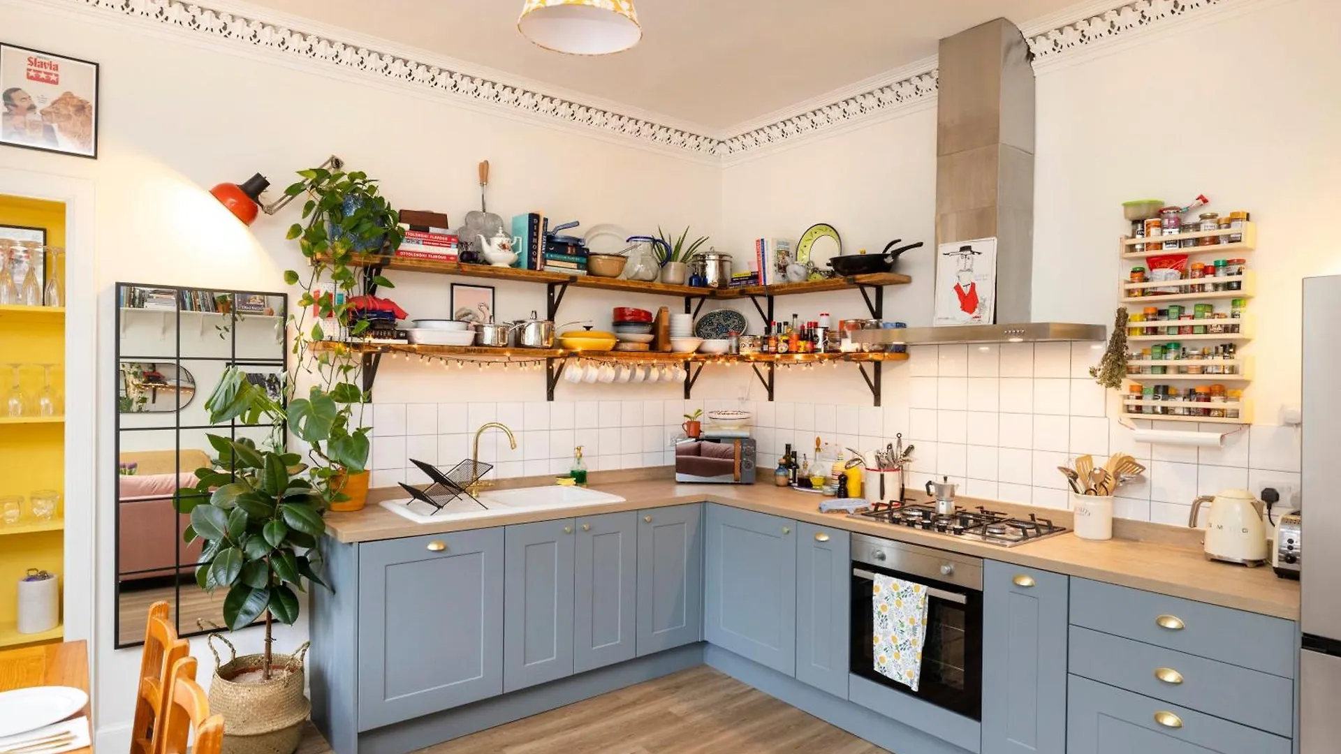 Inspiring 2-Bedroom Edinburgh Apartment 0*,