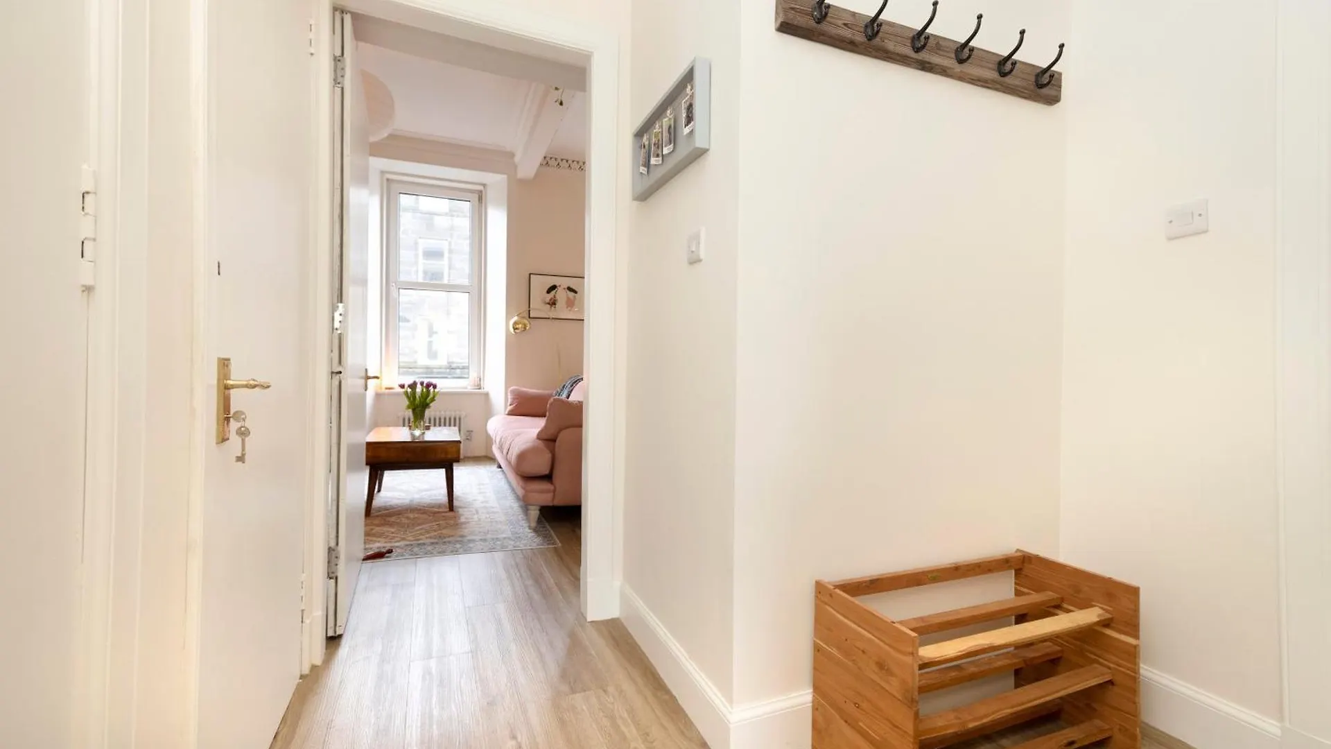 Inspiring 2-Bedroom Edinburgh Apartment Великобритания